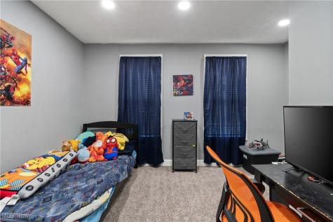 4131 E 74th Street Cleveland OH 44105