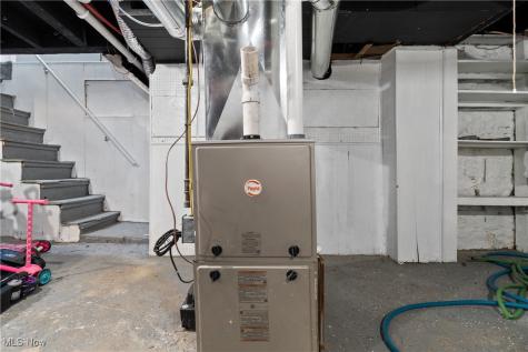 4131 E 74th Street Cleveland OH 44105