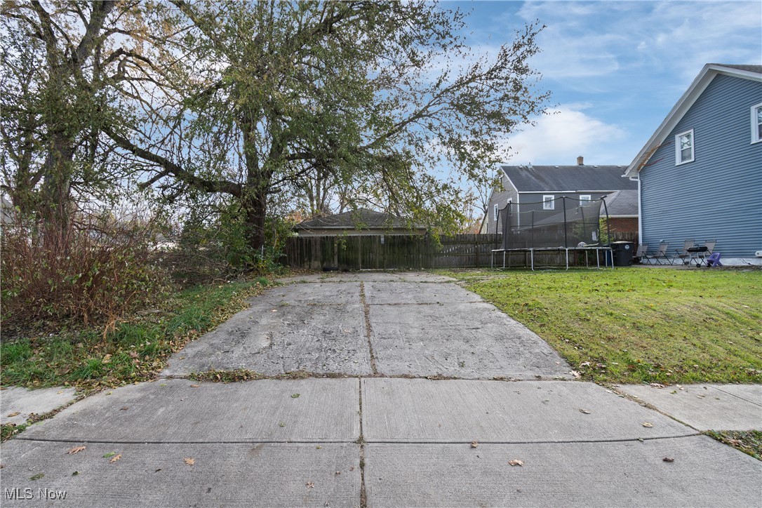 4131 E 74th Street Cleveland OH 44105