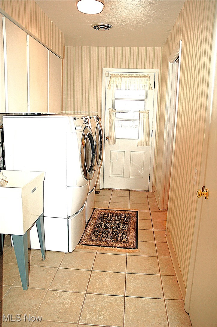 6626 Hawthorne Drive Brecksville OH 44141