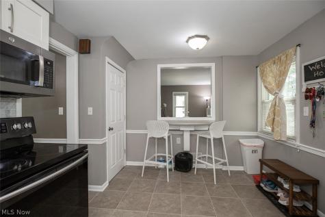 1724 Wiltshire Road Akron OH 44313