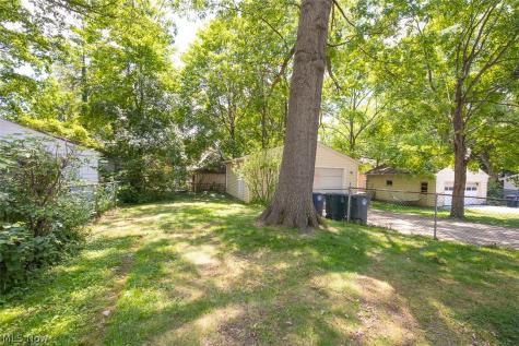 1724 Wiltshire Road Akron OH 44313