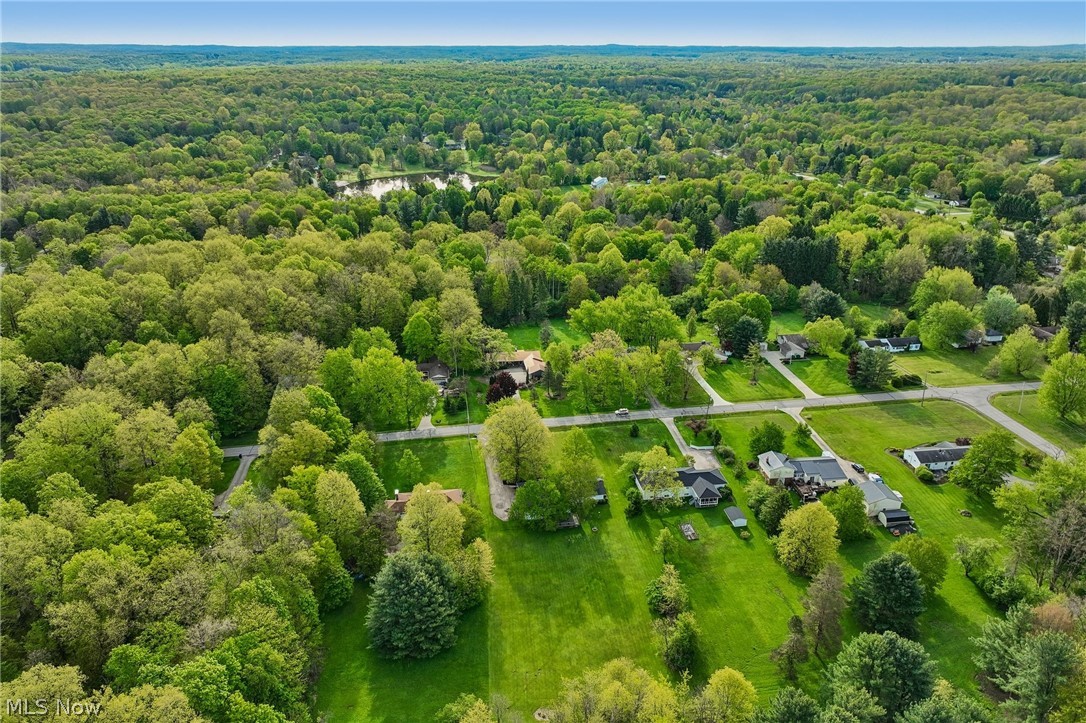 111 Leaview Lane Chagrin Falls OH 44022