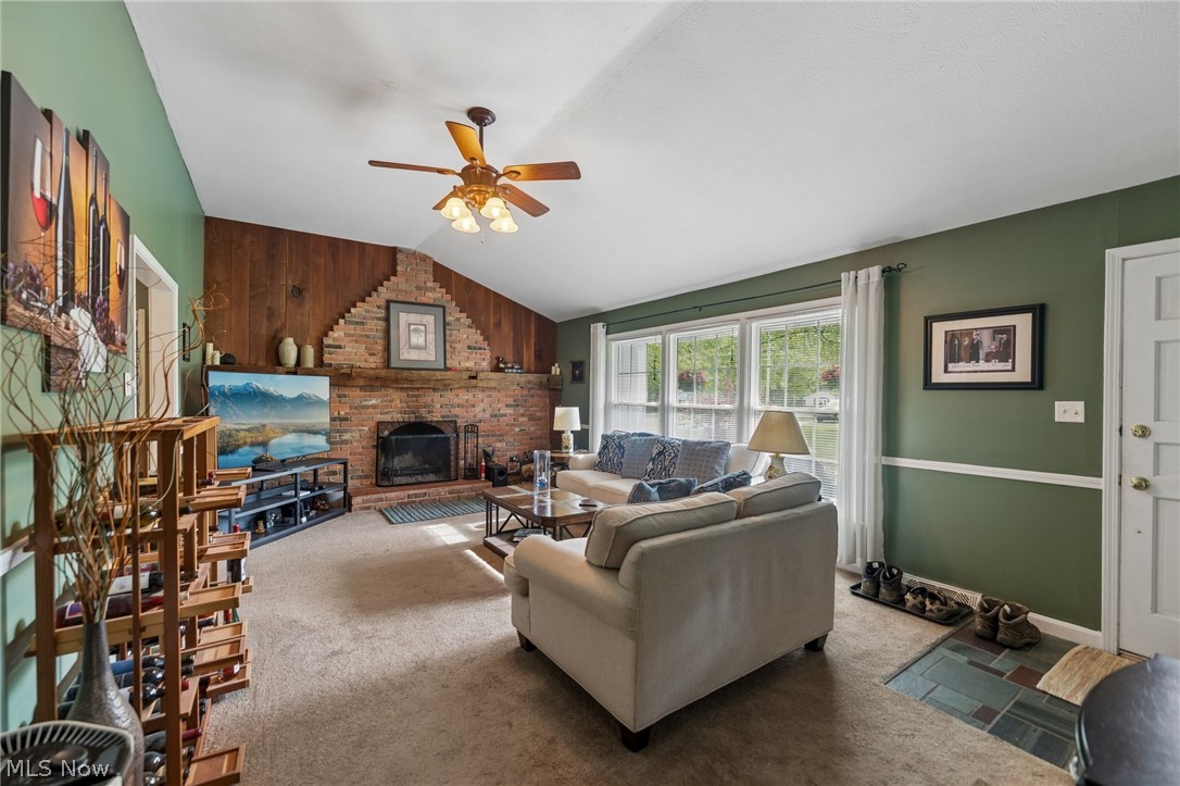 111 Leaview Lane Chagrin Falls OH 44022
