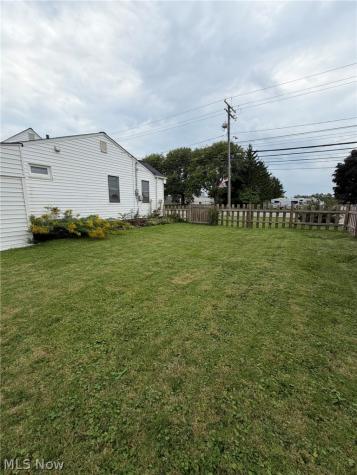 5289 Smith Road Brook Park OH 44142