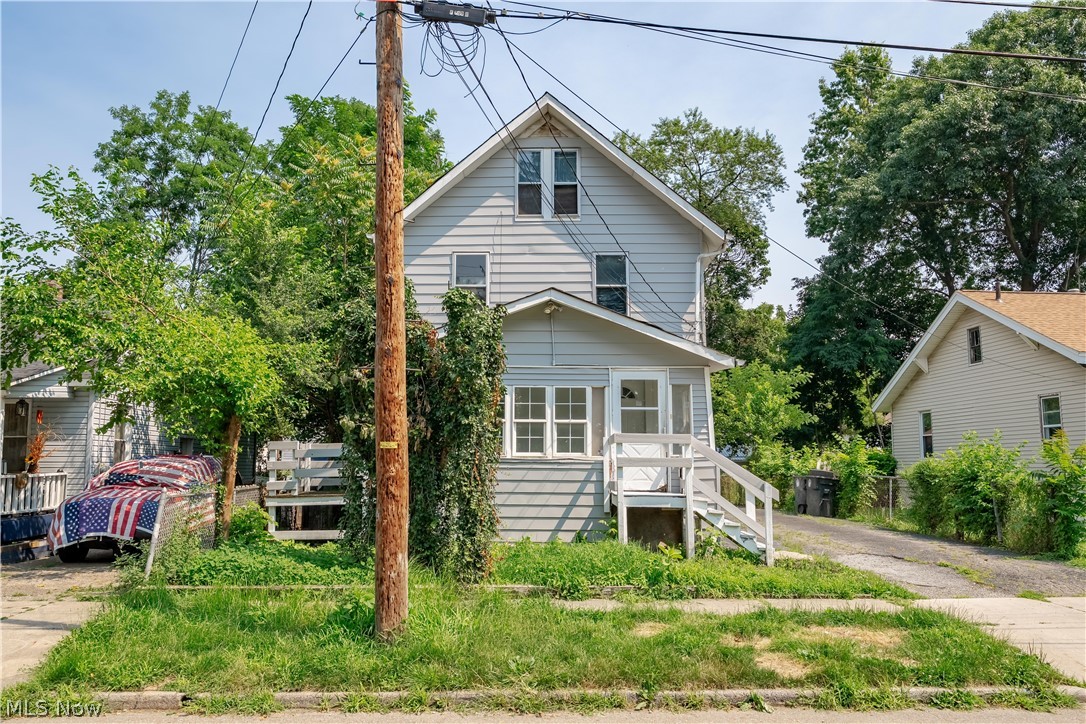 757 Baird Street Akron OH 44306