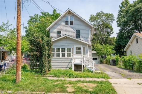 757 Baird Street Akron OH 44306