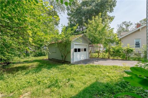 757 Baird Street Akron OH 44306