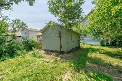 757 Baird Street Akron OH 44306