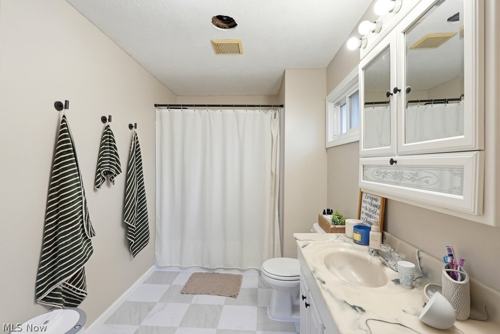 1764 High Street Cuyahoga Falls OH 44221