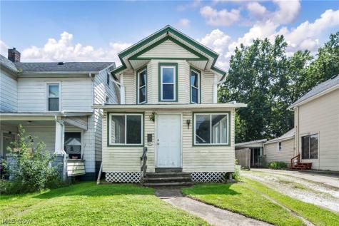 54 Brown Street Barberton OH 44203