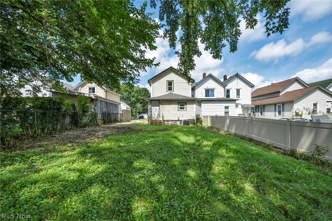 54 Brown Street Barberton OH 44203