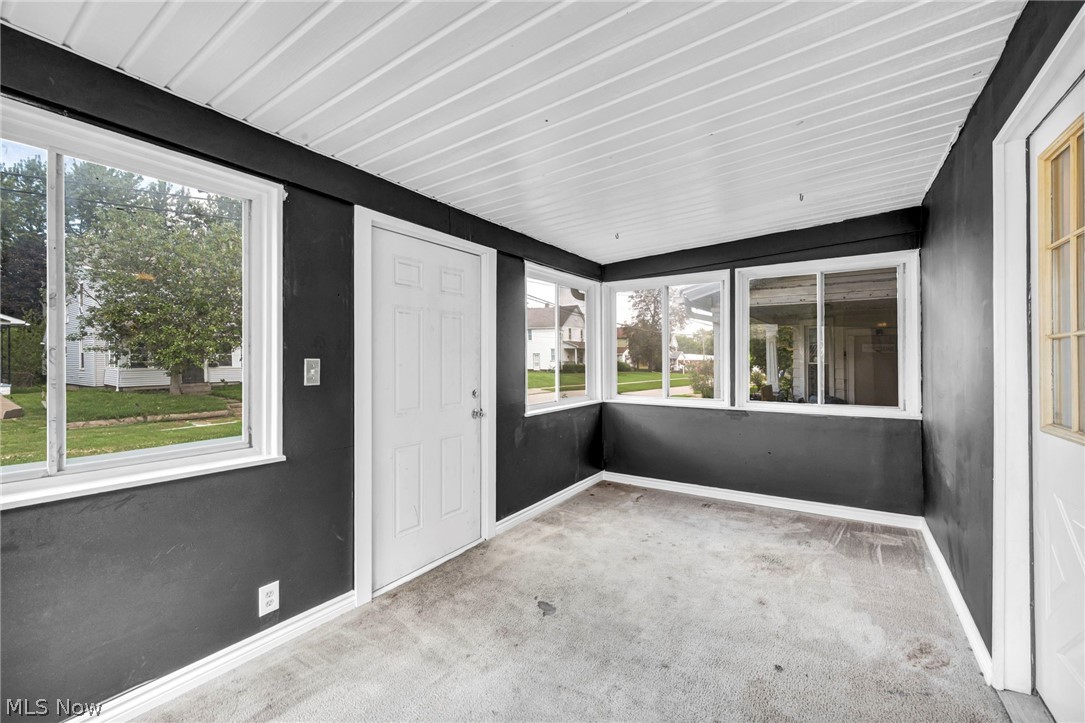 54 Brown Street Barberton OH 44203