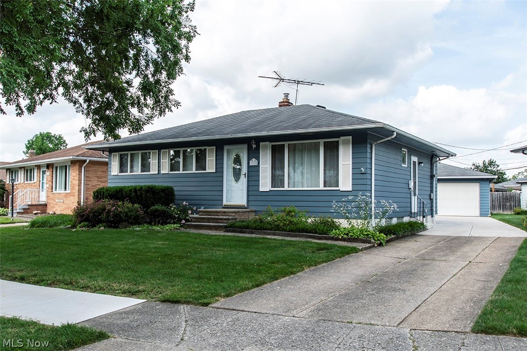 19155 Davinwood Drive Cleveland OH 44135