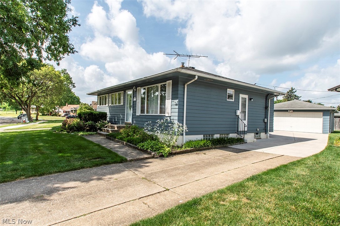 19155 Davinwood Drive Cleveland OH 44135