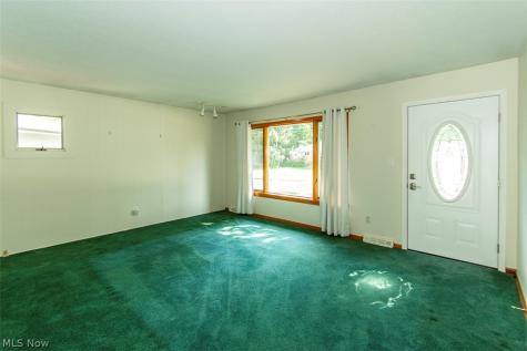 19155 Davinwood Drive Cleveland OH 44135