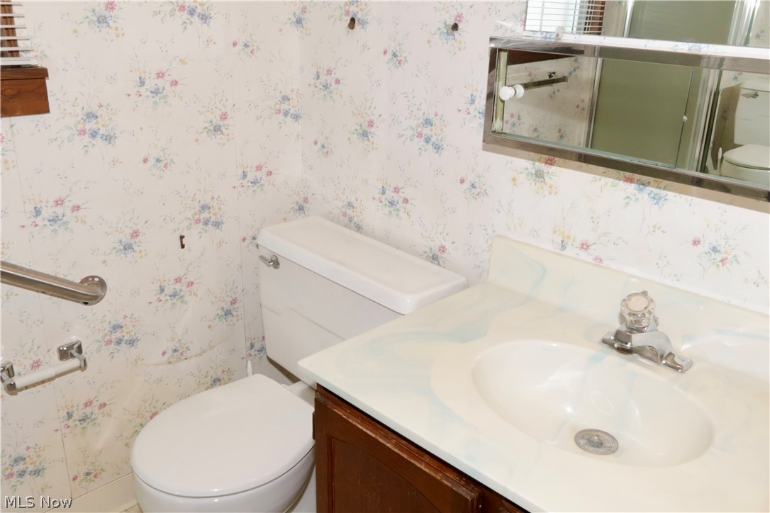 693 Idlewood Avenue Sheffield Lake OH 44054