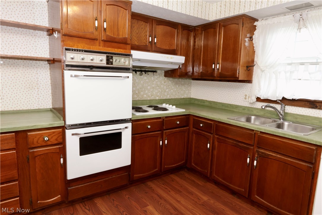 693 Idlewood Avenue Sheffield Lake OH 44054