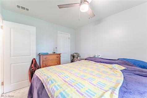 34561 Roberts Road Eastlake OH 44095
