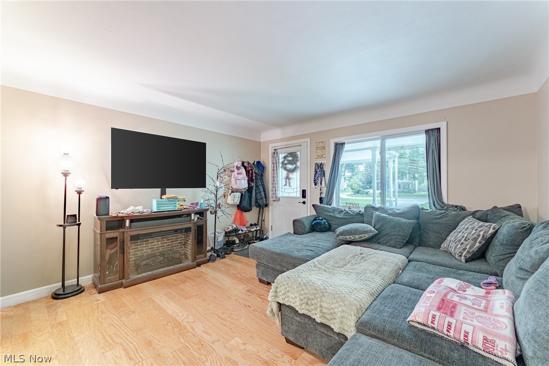 34561 Roberts Road Eastlake OH 44095