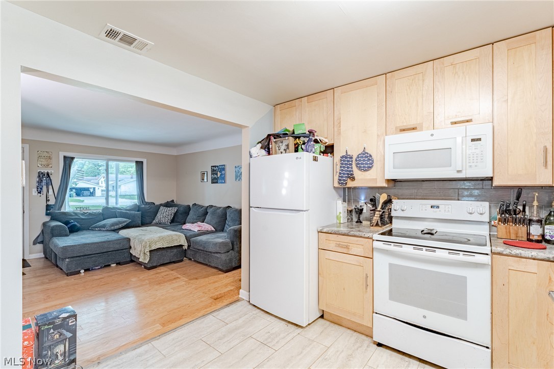 34561 Roberts Road Eastlake OH 44095