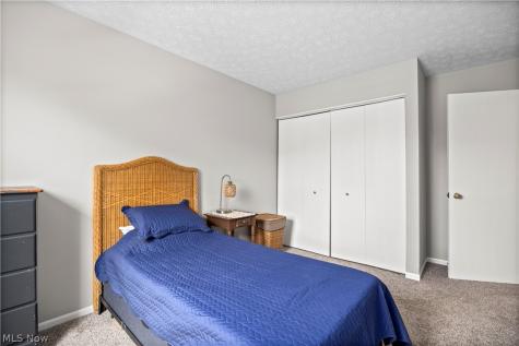 341 Sandpiper Avenue Elyria OH 44035