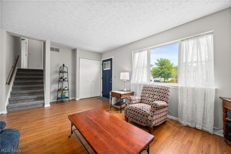 341 Sandpiper Avenue Elyria OH 44035
