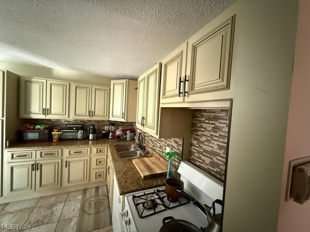 4141 W 57th Street Cleveland OH 44144