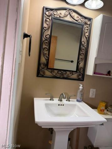 4141 W 57th Street Cleveland OH 44144