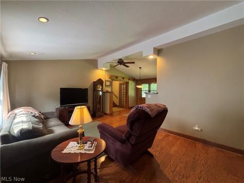 385 Cochran Road Aurora OH 44202