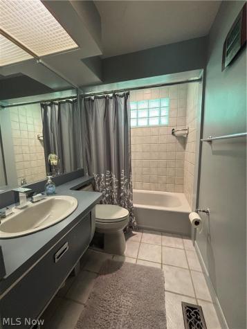 385 Cochran Road Aurora OH 44202