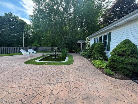 385 Cochran Road Aurora OH 44202