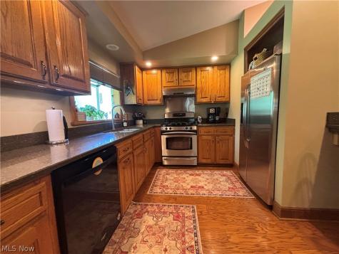 385 Cochran Road Aurora OH 44202