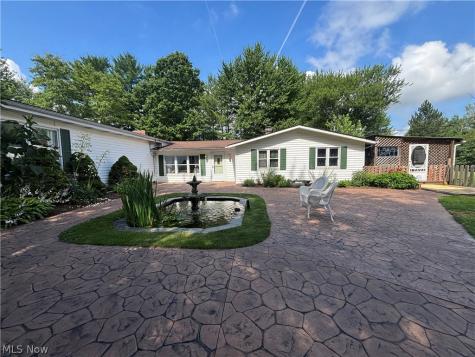 385 Cochran Road Aurora OH 44202