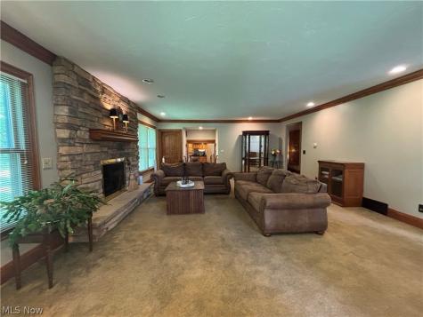 385 Cochran Road Aurora OH 44202