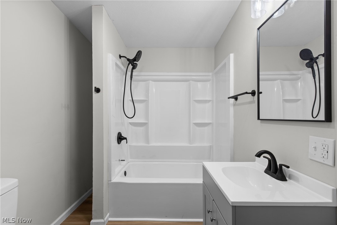 56775 Colerain Pike Martins Ferry OH 43935