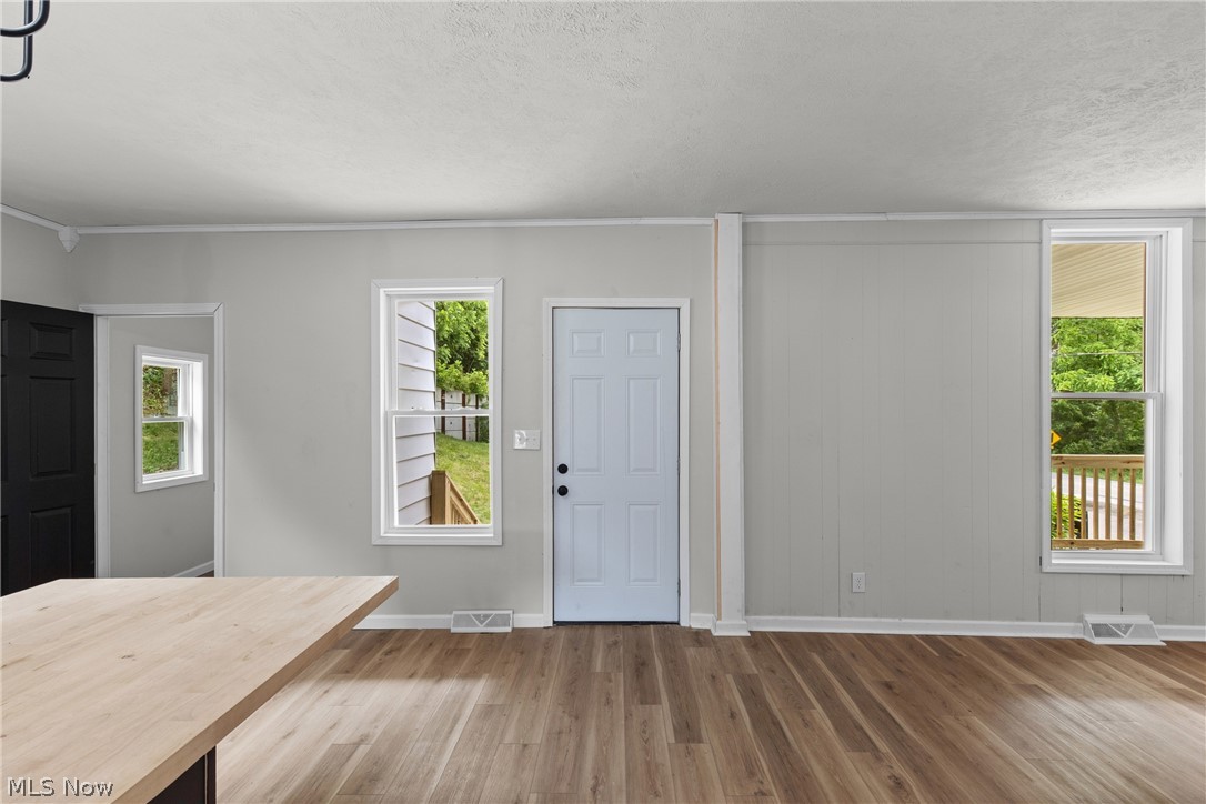 56775 Colerain Pike Martins Ferry OH 43935