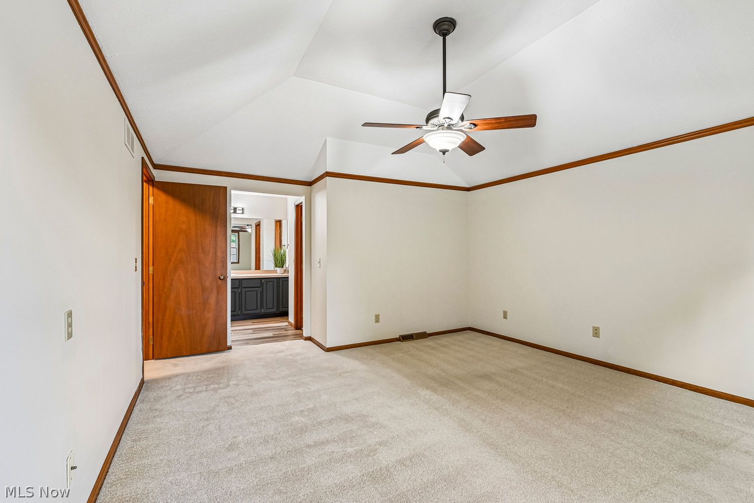 17716 Plymouth Row Strongsville OH 44136