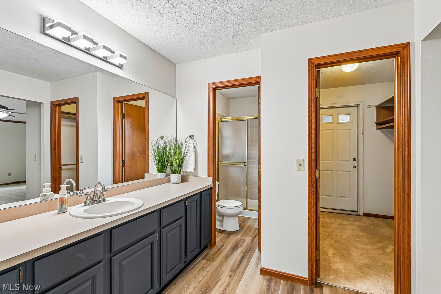 17716 Plymouth Row Strongsville OH 44136