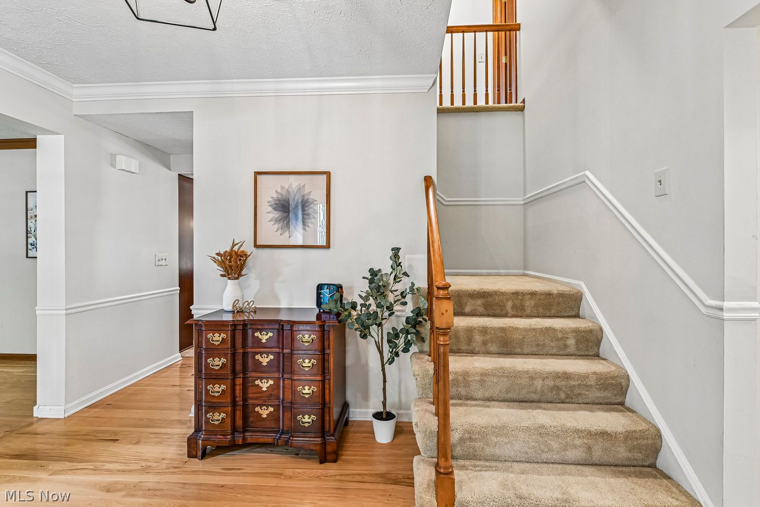 17716 Plymouth Row Strongsville OH 44136
