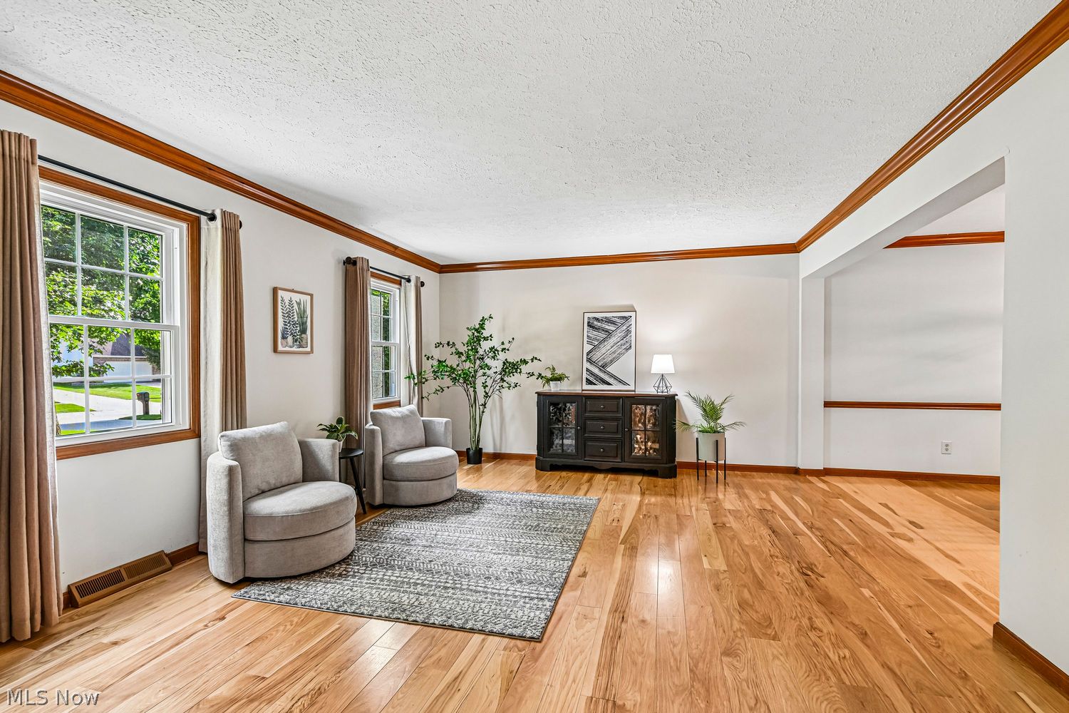 17716 Plymouth Row Strongsville OH 44136