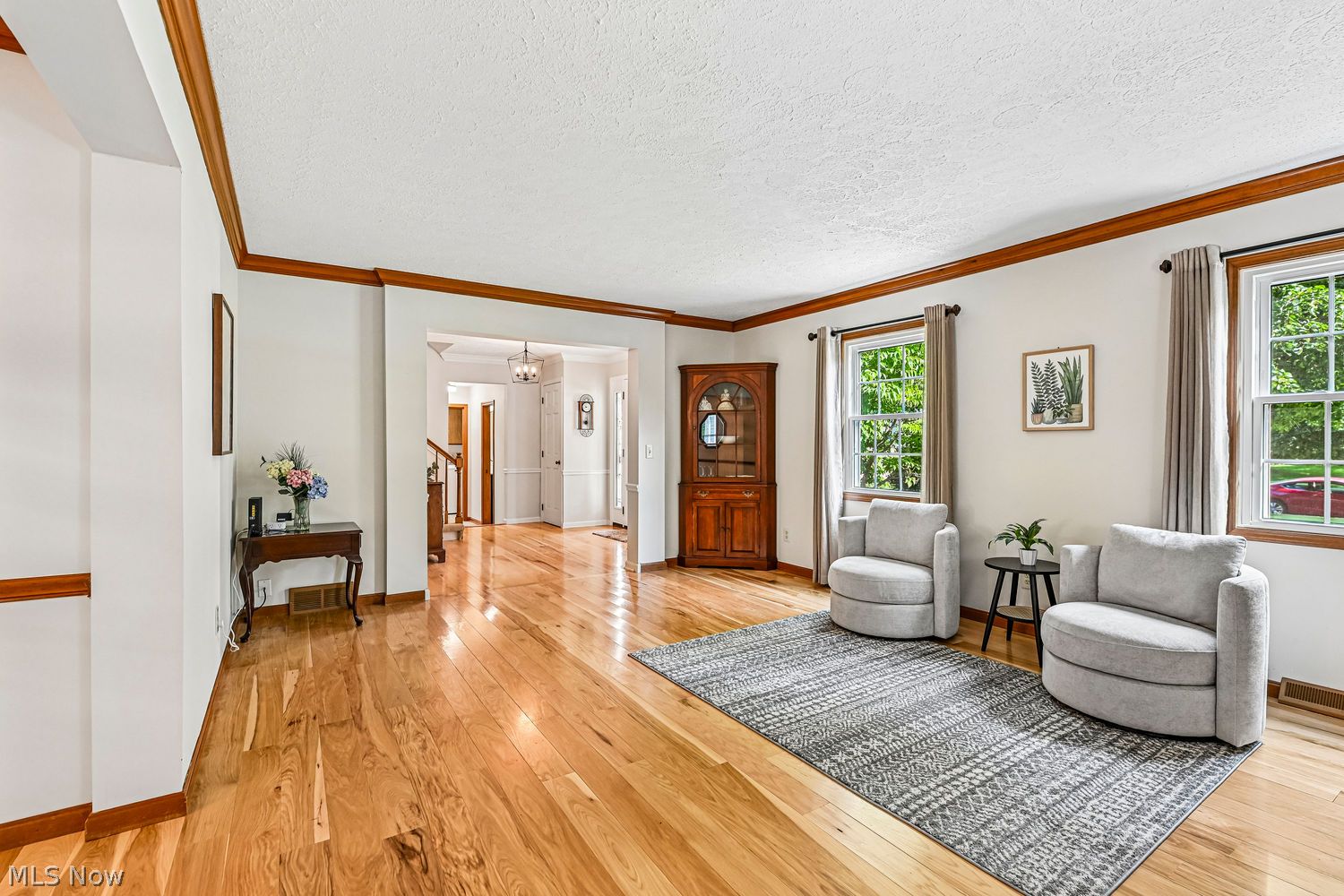 17716 Plymouth Row Strongsville OH 44136