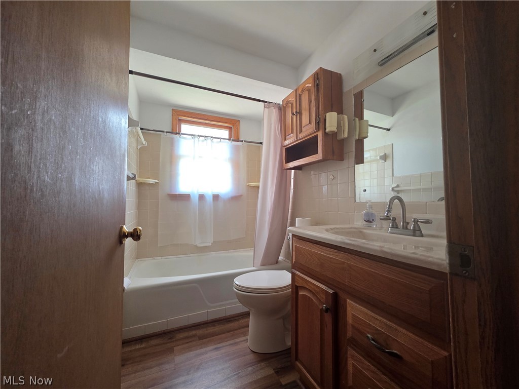 510 W Maplewood Avenue Struthers OH 44471