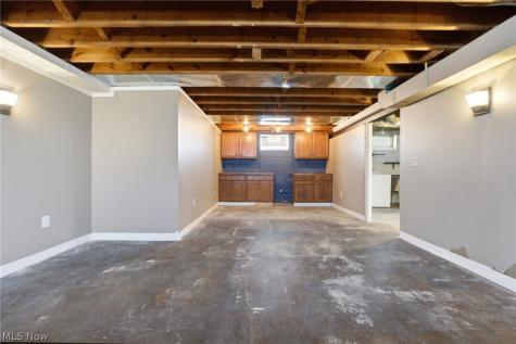 483 E 330th Street Willowick OH 44095