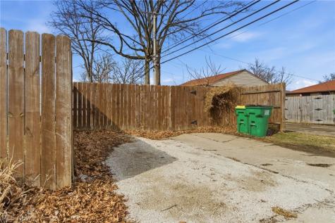 483 E 330th Street Willowick OH 44095