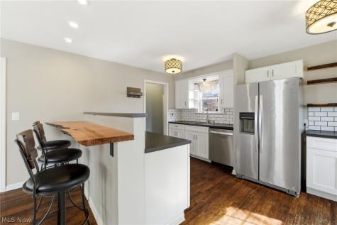 483 E 330th Street Willowick OH 44095