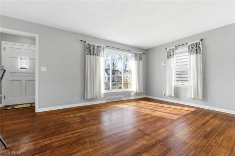 483 E 330th Street Willowick OH 44095