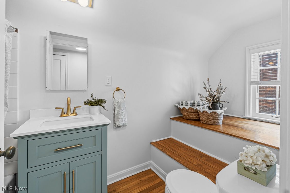 3718 Townley Road Shaker Heights OH 44122