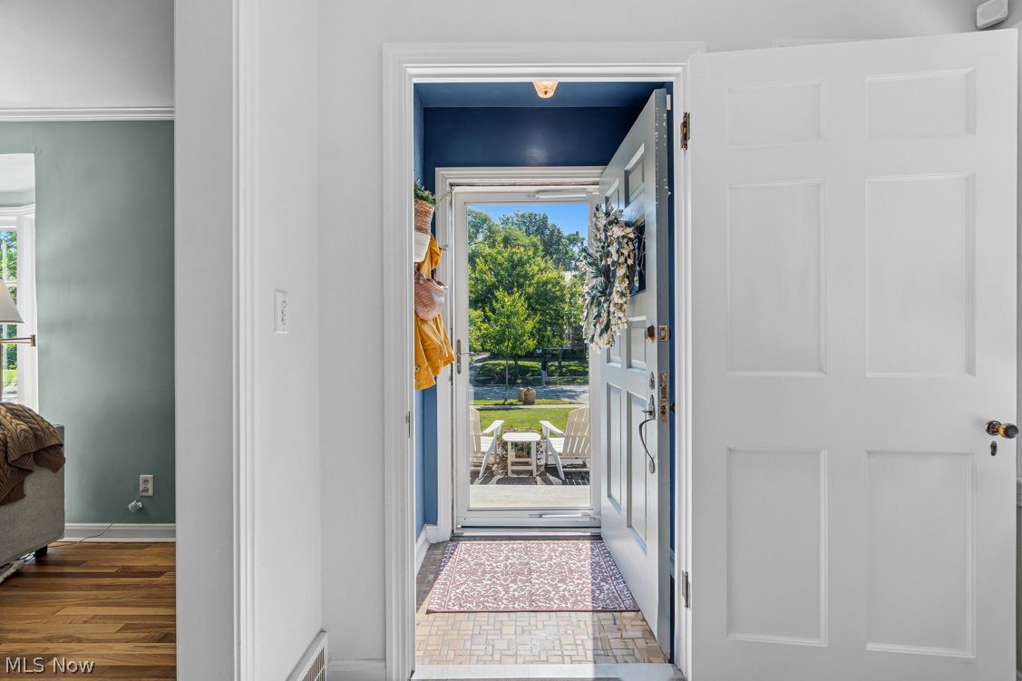 3718 Townley Road Shaker Heights OH 44122