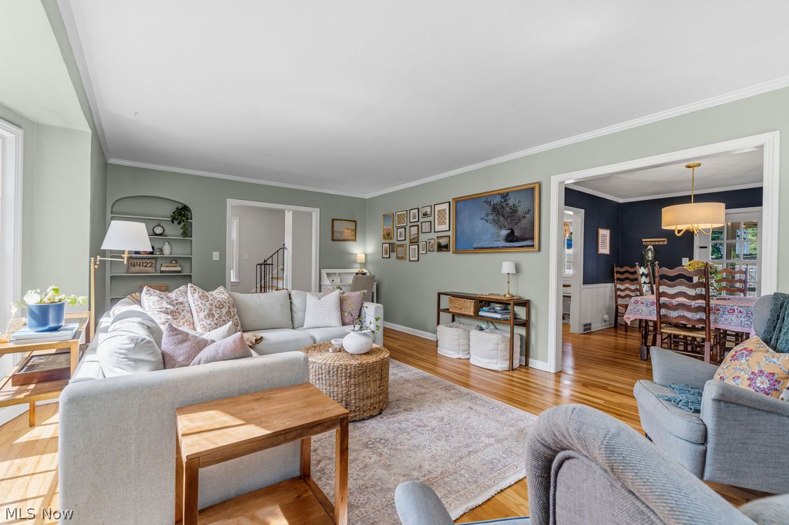 3718 Townley Road Shaker Heights OH 44122